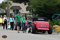 Street Parking Created a Show for Tourist